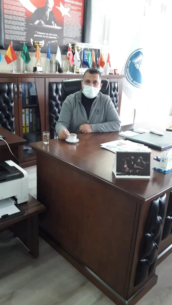 İzzet Öksüz Kaya Ortaokulu